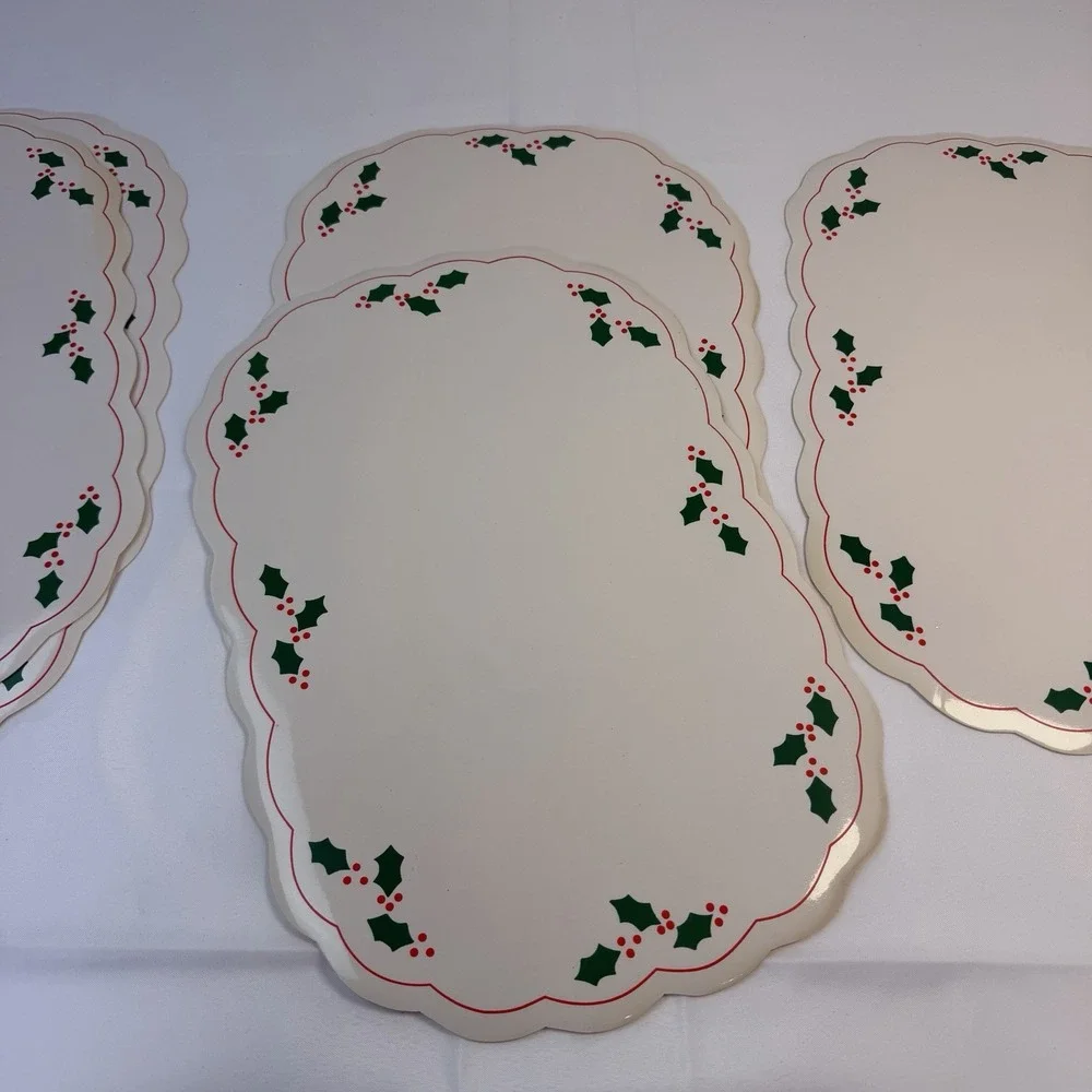 6 Vintage Placemat Set Holly Berry Christmas Holiday Oval Vinyl MCM Granny Core